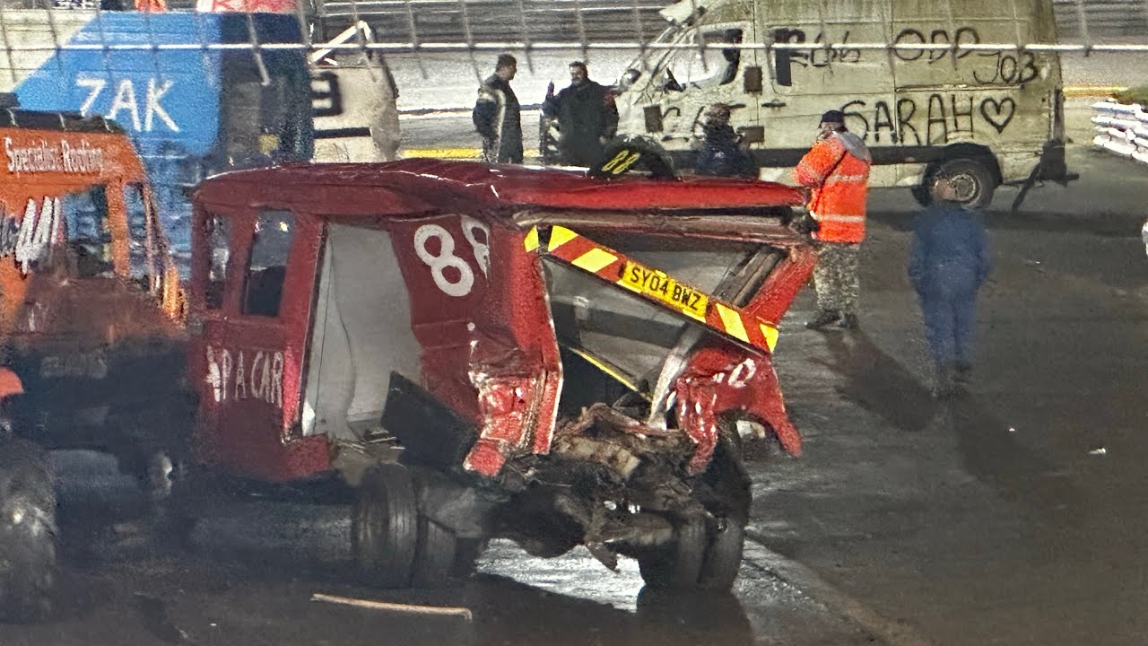 HRP Lochgelly Van Bangers demolition derby 5/11/22