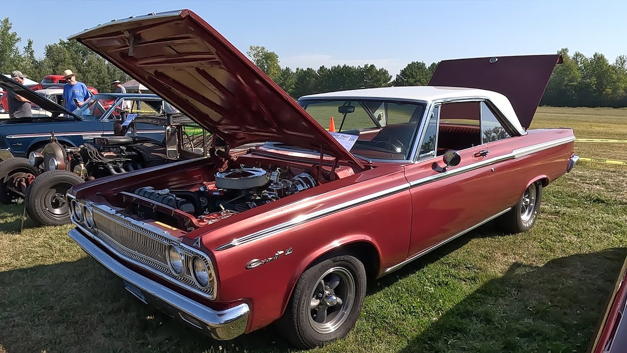 1965 Dodge Coronet at Blacksmith Lounge Labor Day Car Show