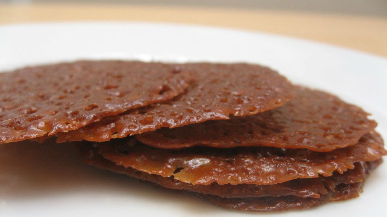 Aprende a preparar unas tejas de brandy  y mantequilla