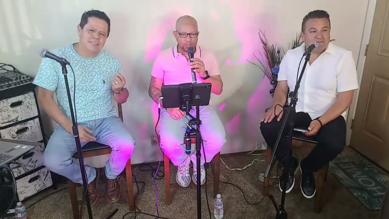 Max Martinez - Ex Vocalista De Los hermanos Flores  En {  Musica y Mas  }