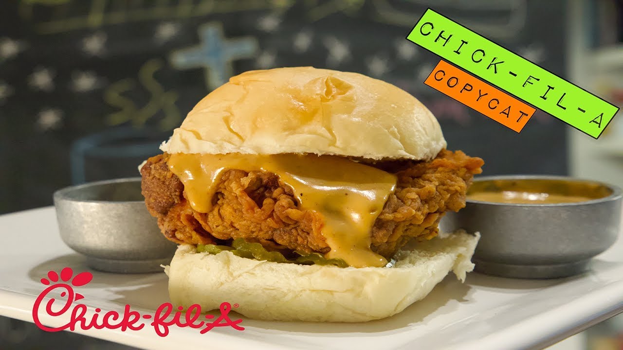 Sandwich de Pollo nivel Dios - Chick Fil A Copycat - Sandals en su cocina