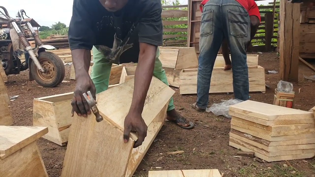 Construction of Kenyan Topbars Beehives