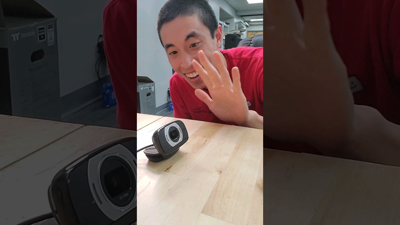 how to befriend an AI powered webcam #shorts #insta360 #insta360link