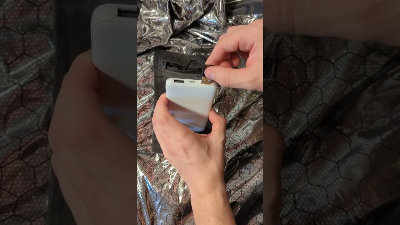 Heated Vest plug and play, stow and go battery pack
