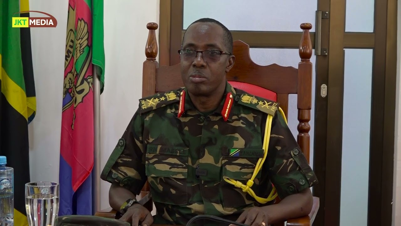 Meja Jenerali Mabele alivyoshuhudia droo upangaji wa Makundi  Ligi ya Mabingwa Afrika Wanawake
