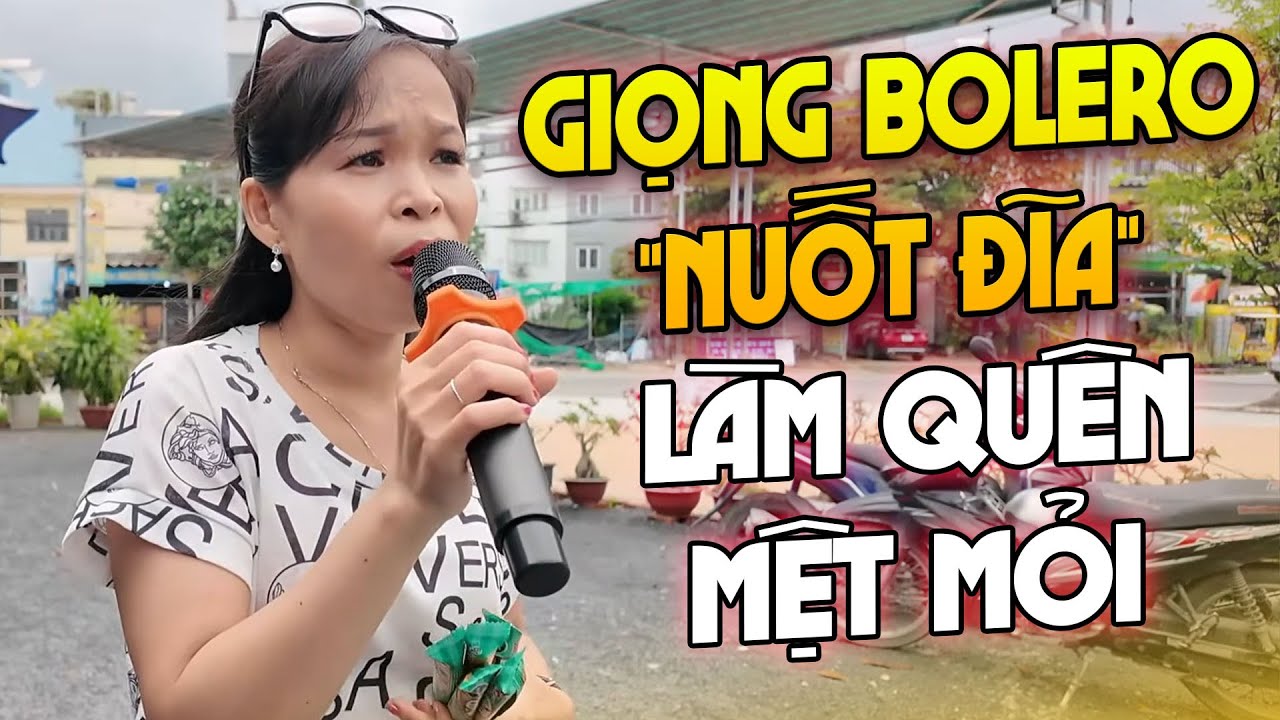 Cả Phố Náo Loạn Vì Cô Gái Bán Thơm Ngọc Tú Hát Live Bolero Quá Đỉnh Làm Quên Mệt Mỏi