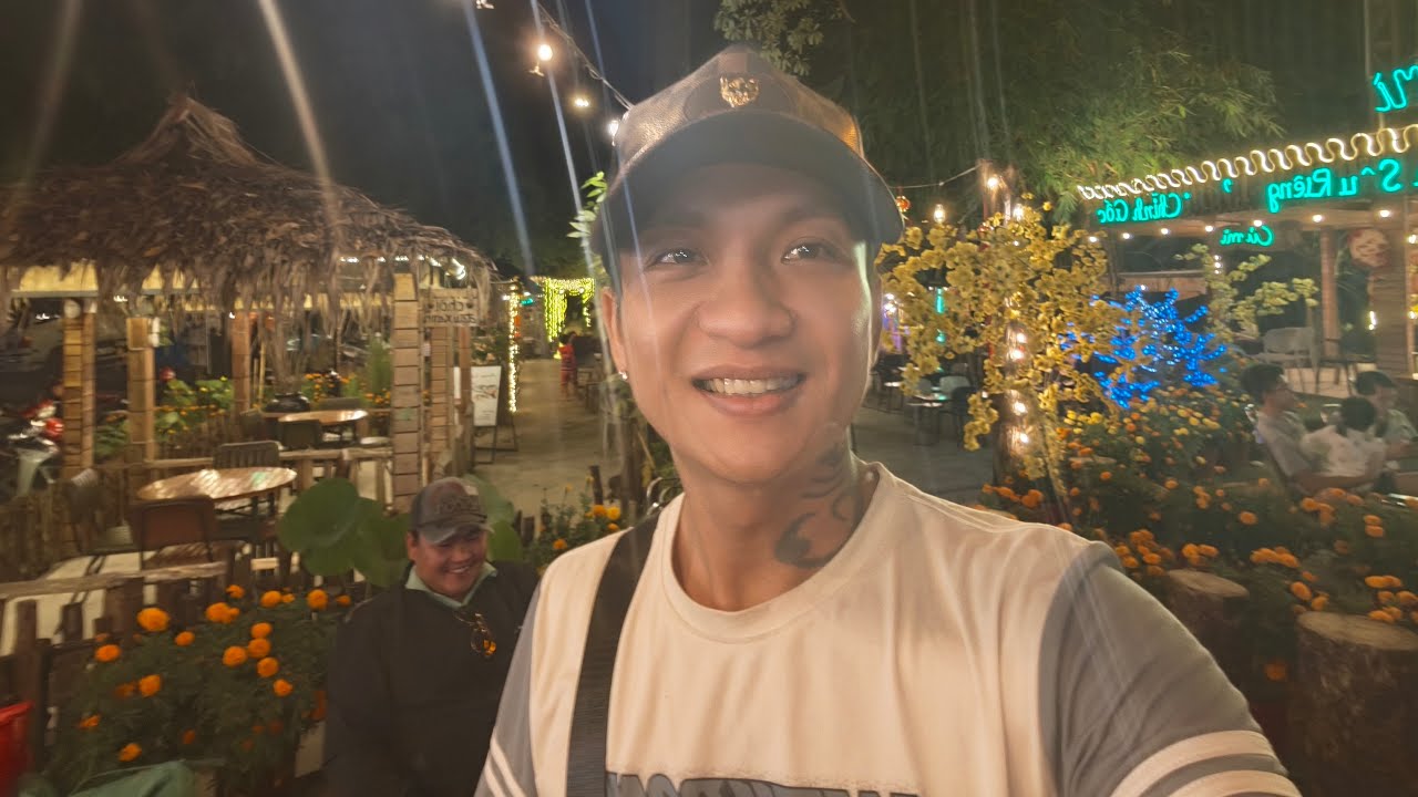 Tròn Tròn TV đang phát trực tiếp!