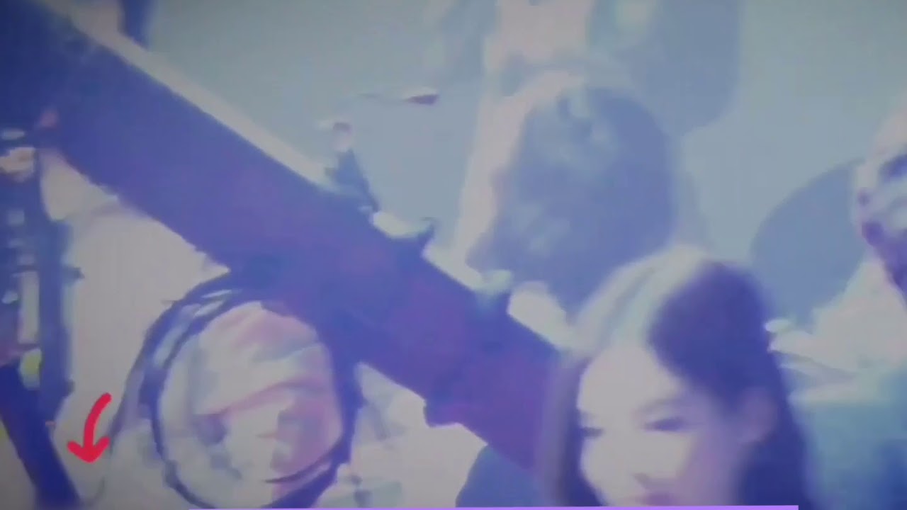 BOBBY JISOO moments at  GAON CHART AWARDS ENDING 🦋🦋🦋