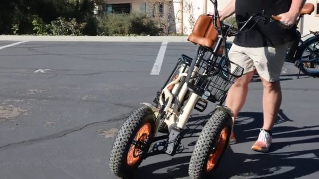 You Won't Believe The BEST Reverse Tilting ETrike Design EVER Made! An Incredible Electric Tricycle!