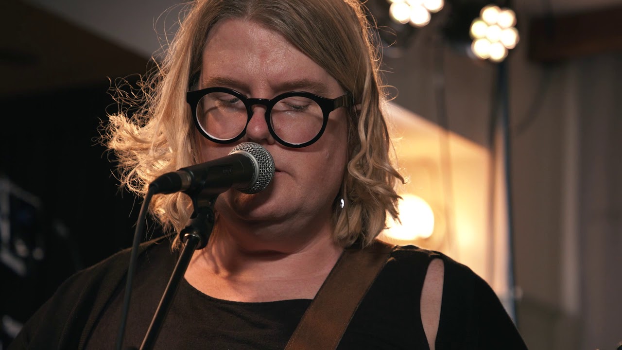 Laura Secord - Sweat (Live on KEXP)