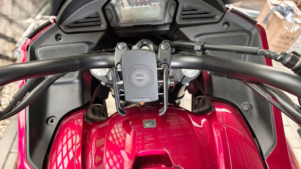 Установочный комплект для интегрированной музыки на Honda CTX 700