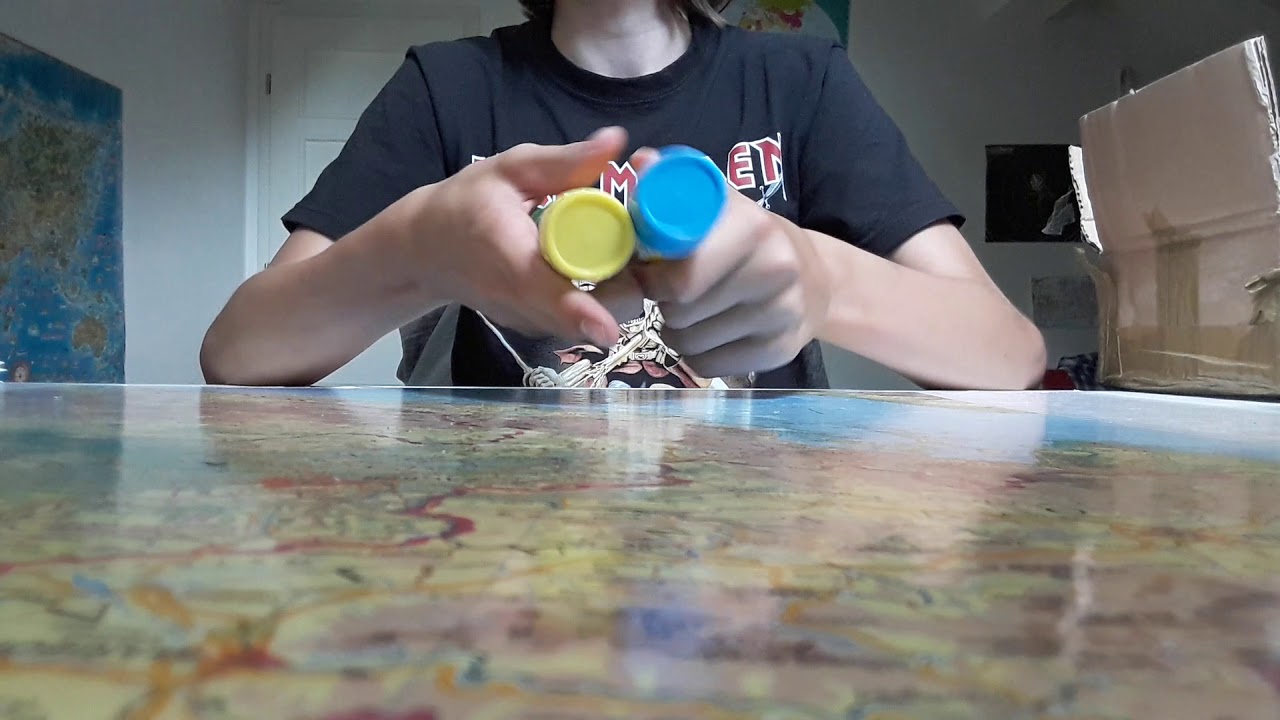 Ultrasshop unboxing (flares and smoke bombs)