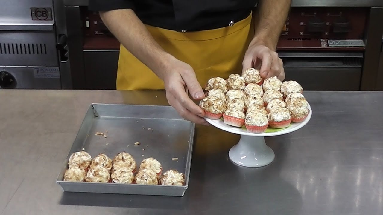 Amarene alle mandorle video ricetta fullHD