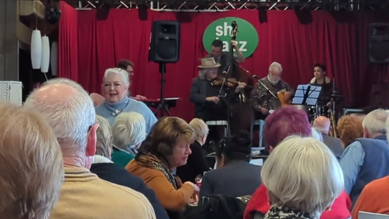 Live at Bowral Bowling Club with SH Jazz 1