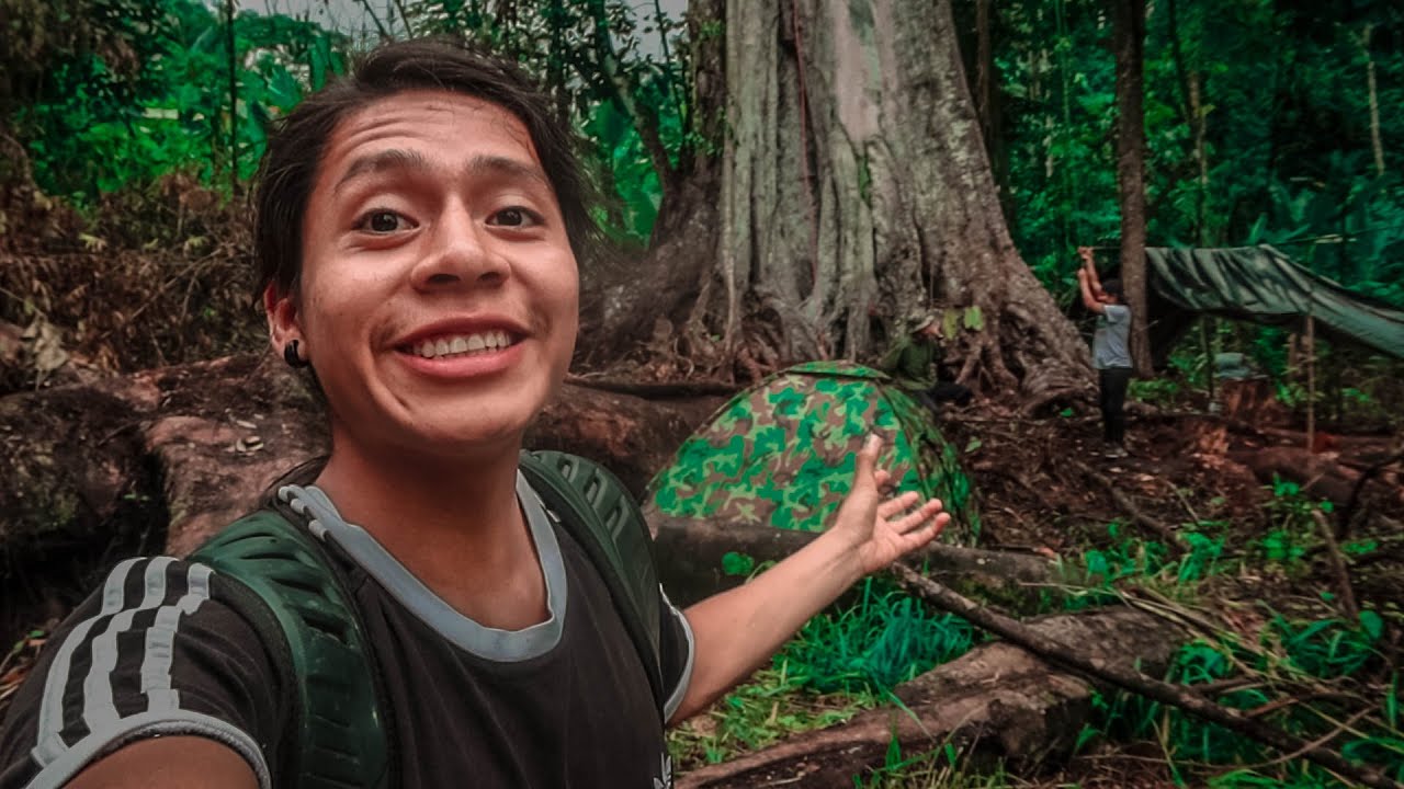 Un PUEBLO que tiene EL ARBOL DE LOS RECUERDOS | Edis Vlogs