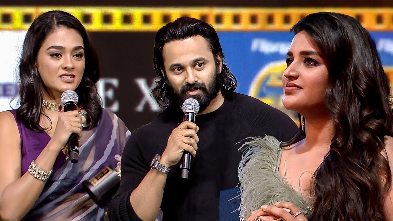 Nidhhi Agerwal Caught Captivated by Gayathrie Shankar & Unni Mukundan's Award Wins