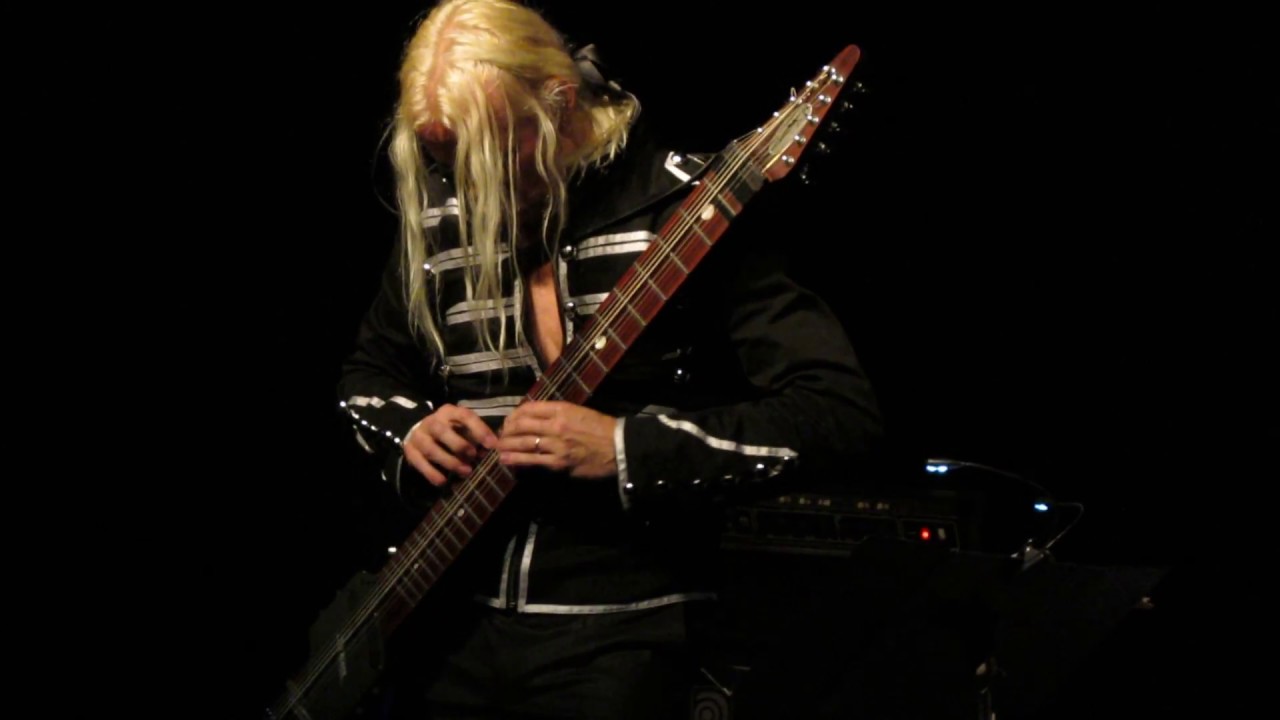 Nick Beggs - Chapman Stick (Solo) 