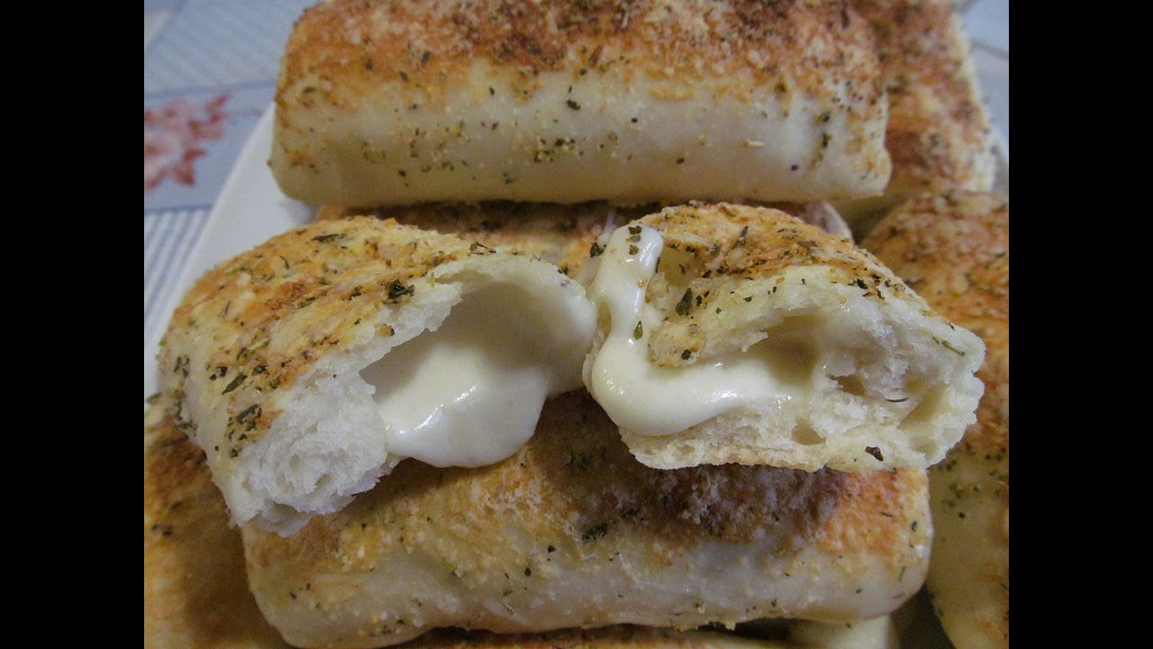 Bâtonnets au fromage et à l'ail / Батончики с сыром/ Garlic Bread Cheese Sticks/ Batoane cu cascaval