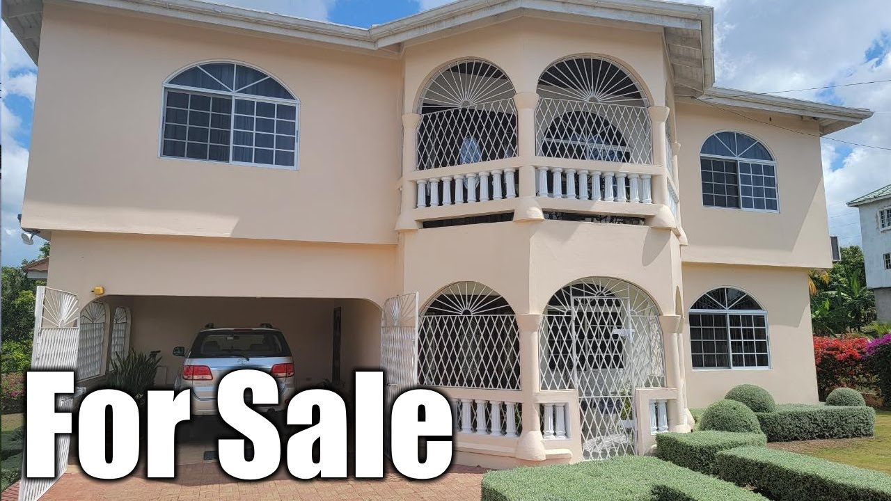 4 Bedrooms 4 Bathrooms, House for Sale at GLENMUIR ROAD, May Pen, Clarendon, Jamaica