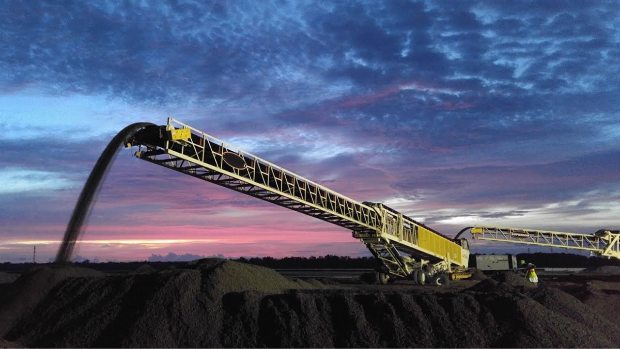 #TelescopicConveyor makes the common #BeltConveyor extendable and retractable | #AlineConveyors