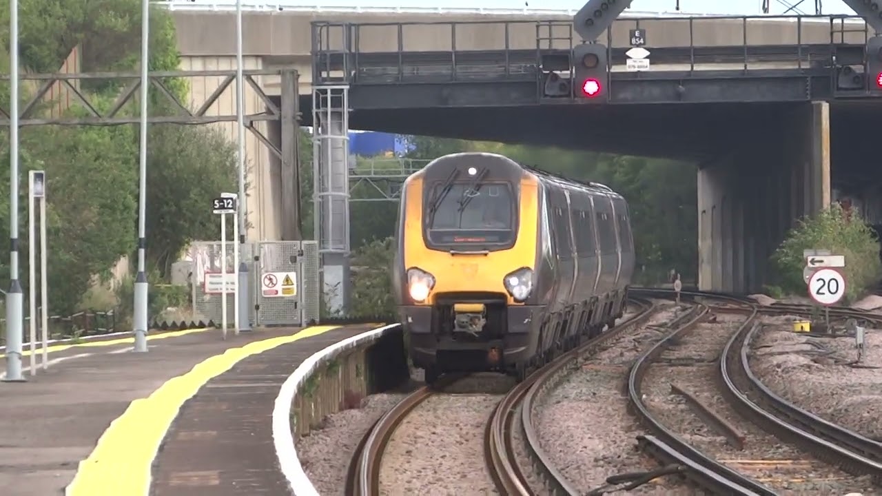 220*** passing Milbrook for Bournemouth (22/09/23)