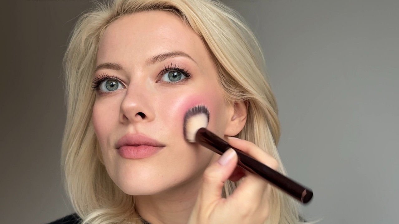 Розовый макияж, который не старит | Свежая, как облако, кожа + размытые губы | Елена Рачитская