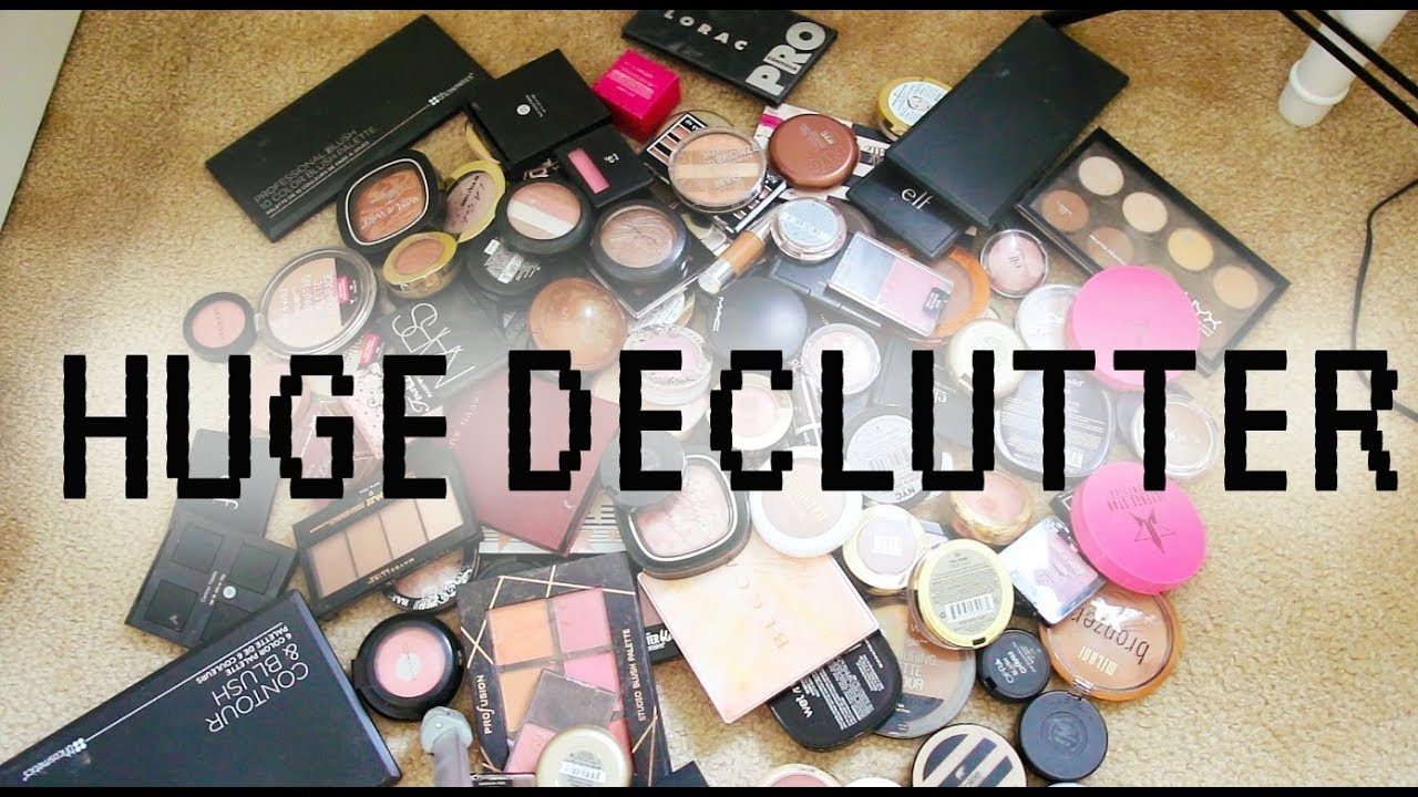 HUGE MAKEUP DECLUTTER | HIGHLIGHTERS, BRONZERS & BLUSHES 2017 | juicyyyyjas | JuicyJas
