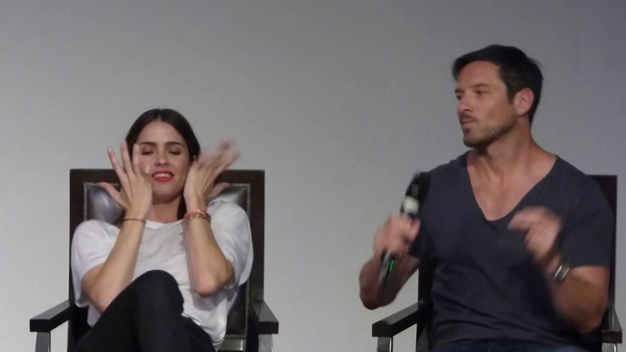 Teen Wolf's cast dancing (TFMIC3 con in Toulouse, France)