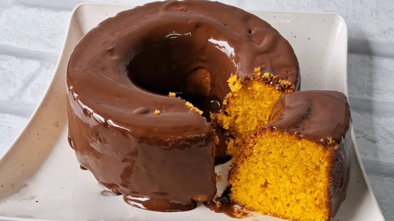 BOLO DE CENOURA 🥕 COM COBERTURA DE CHOCOLATE 🍫  // RECEITA PRÁTICA. 
