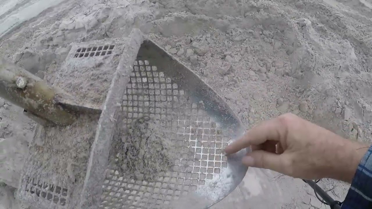Beach Metal Detecting IDD 335