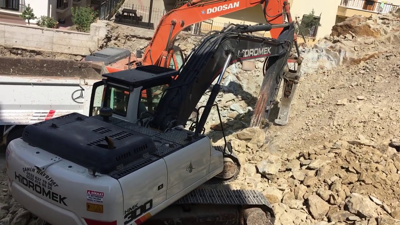 HİDROMEK 300 LC EKSKAVATÖR HAFRİYAT YÜKLEME DOOSAN DX 300 LC KIRICI ÇALIŞMASI
