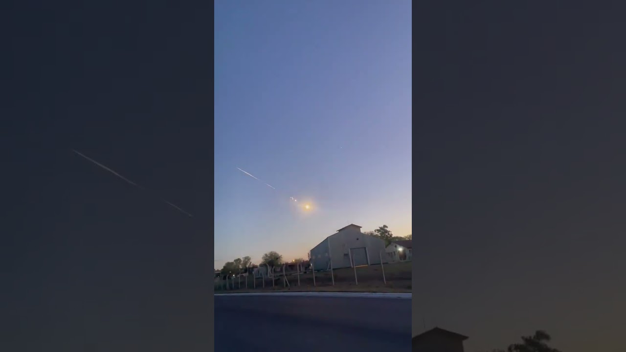 Wow! Fireball/meteor seen from parts of La Pampa, Argentina this evening&nbsp;