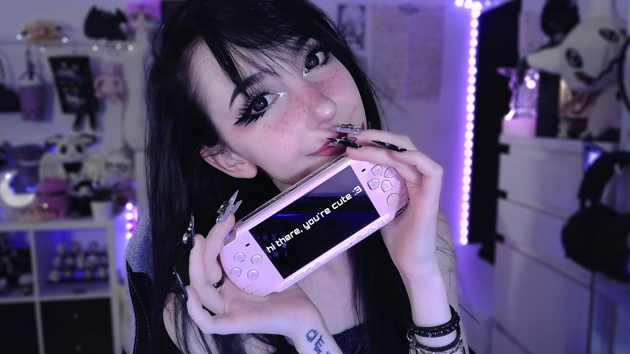 ASMR ☾ I got some consoles and they sound nice 🕹️ tapping w/ long nails 💅🏻