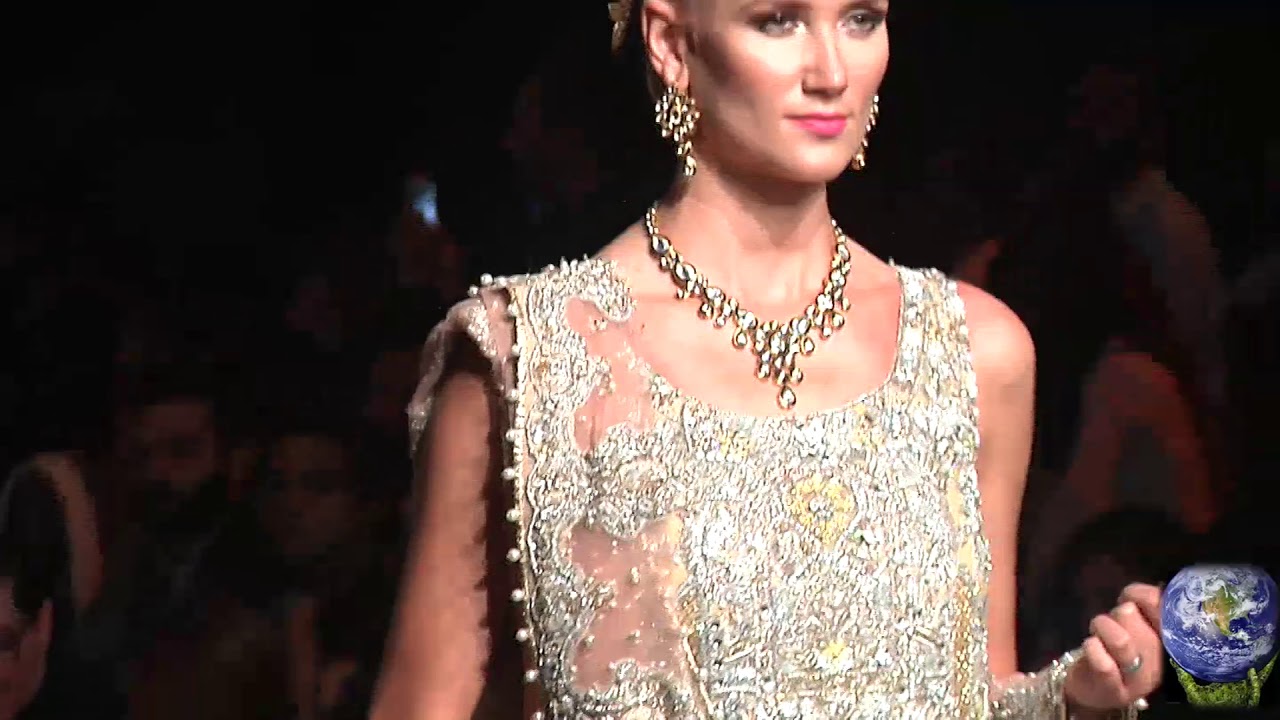 PFDC L’Oréal Paris Bridal Week 2018 |   SAIRA SHAKIRA collection