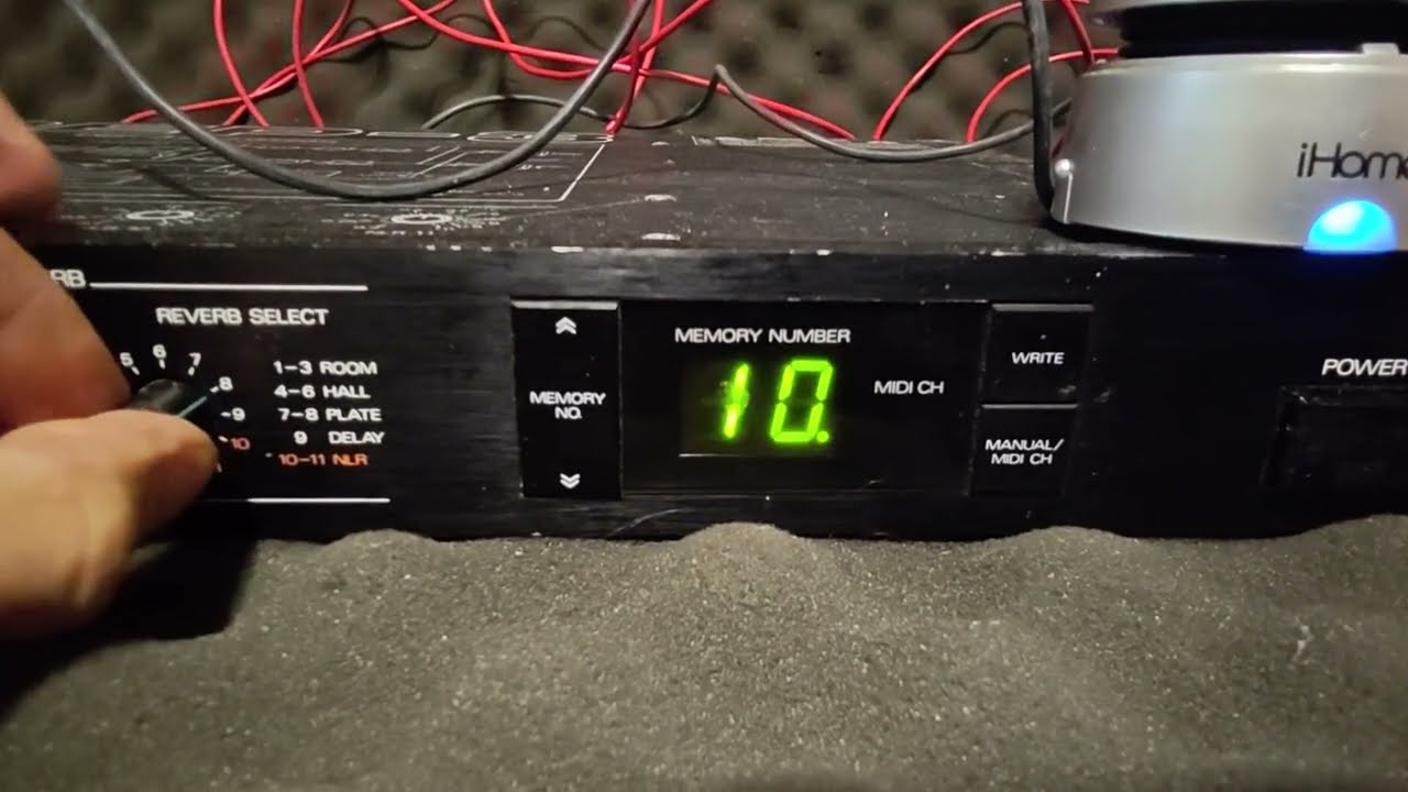 roland DEP-3 demo 2025, early digital machine with analogue intuitive way of editing