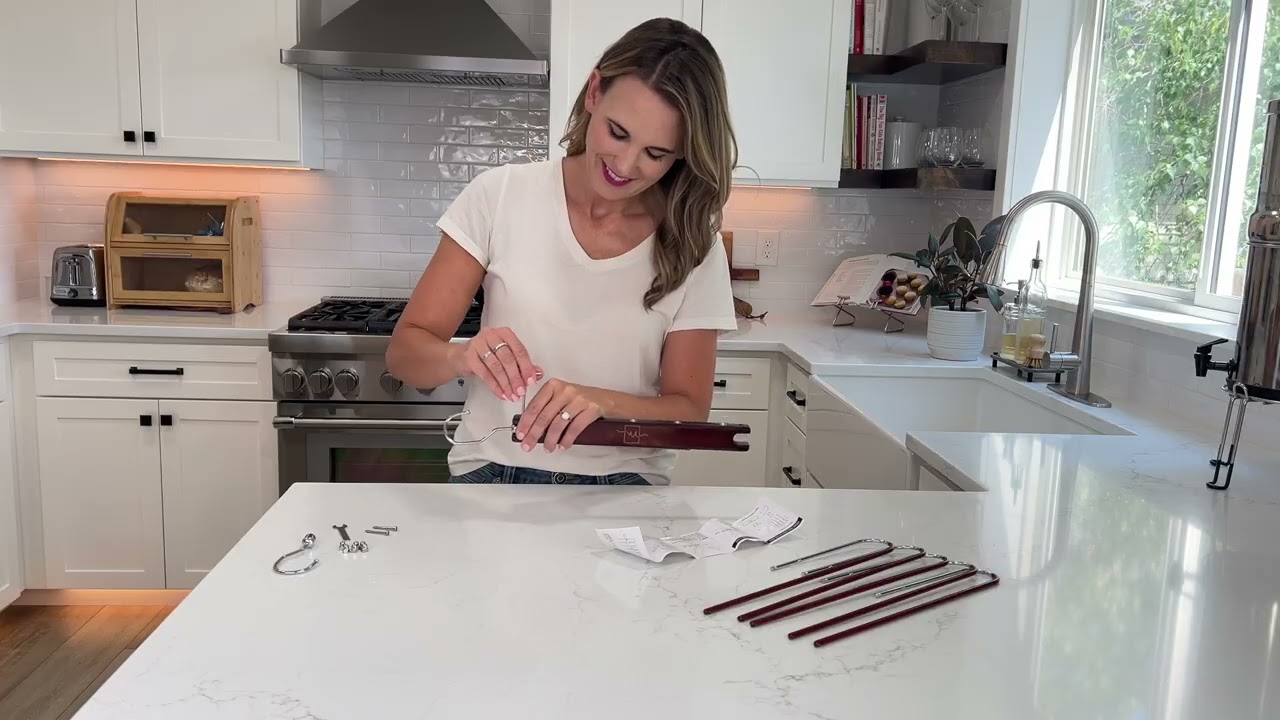 MORALVE Pant Hanger Assembly Video | Step-by-Step Guide