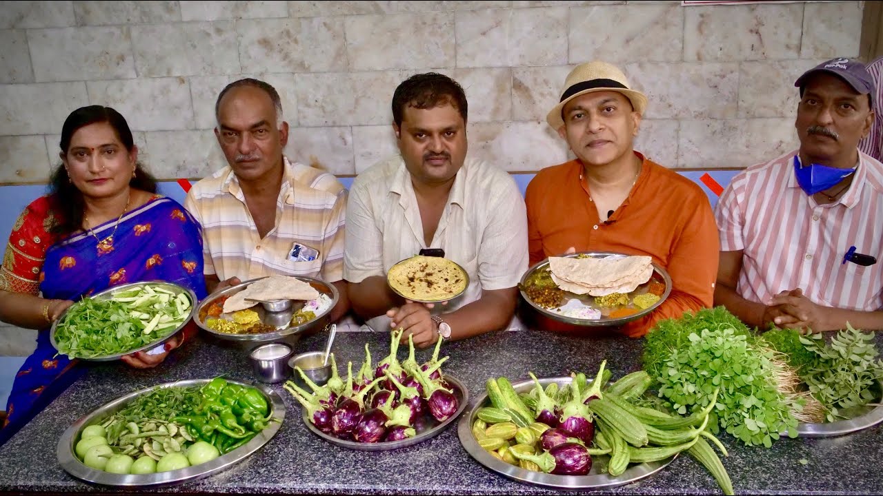 Tasty, Rustic JOLADA ROTTI Veg Meal At BASAVESHWAR KHANAVALI, Hubli | Rotti Making Secret Revealed!
