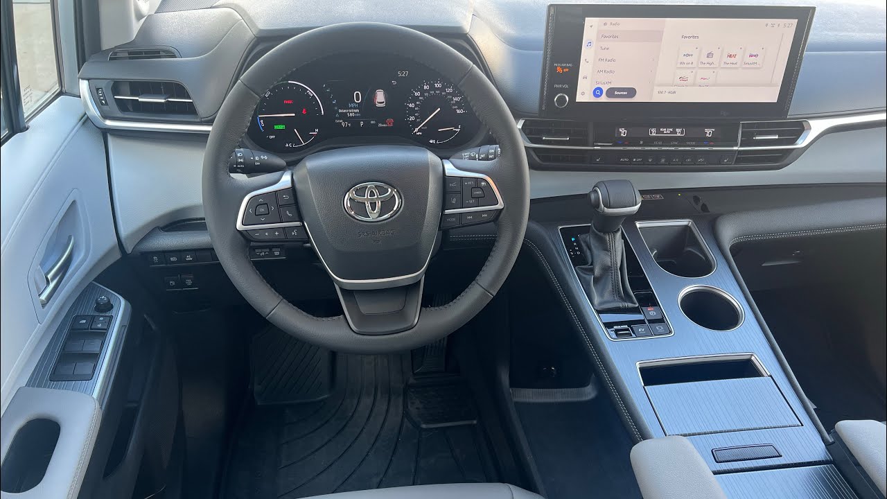 2025 Toyota Sienna XLE Complete Button Tutorial