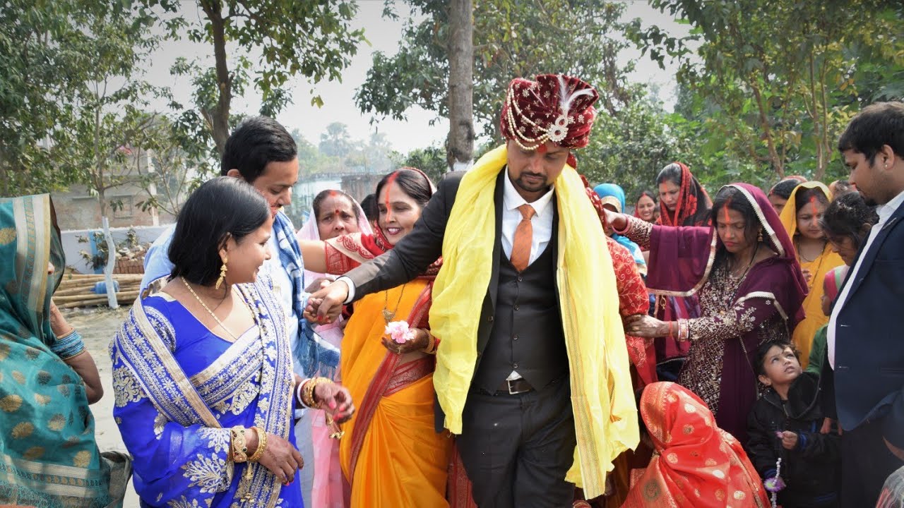घूंघटा उठावे दुलहिनिया l शुभ विवाह - दुलहन आगमन द्वारे l Ghunghta uthane dulhiniya ll