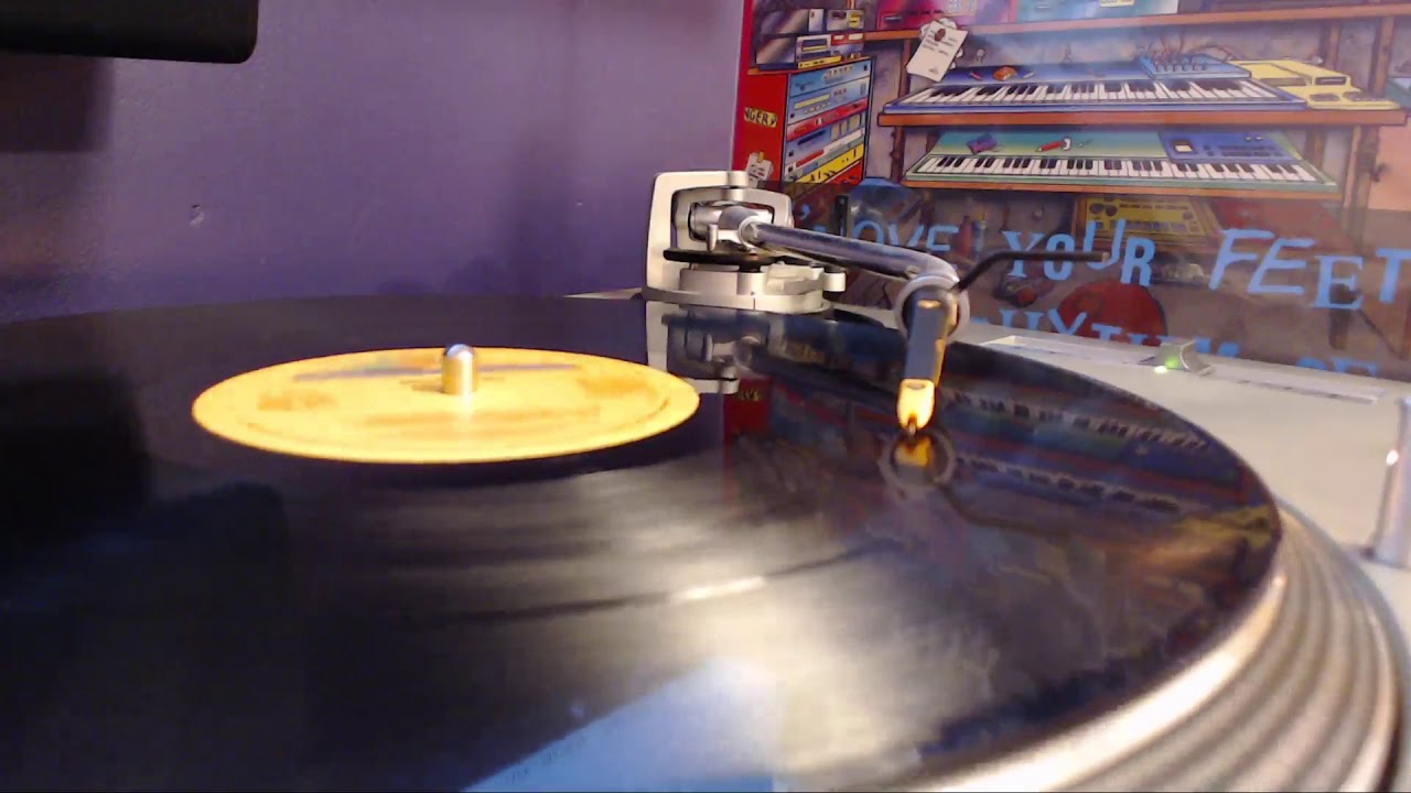 Hithouse  Move Your Feet To The Rhythm Of The Beat - The first mix