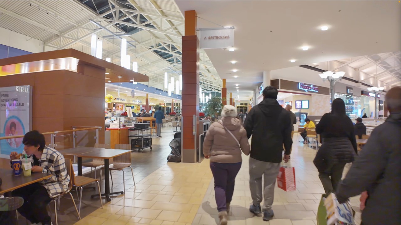 Exploring The Bridgewater Mall on Sunday