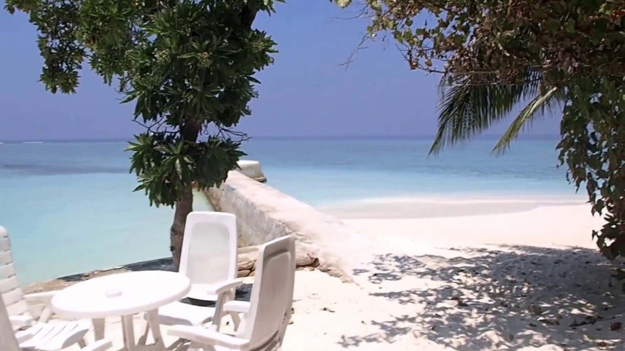 Malediven/Maldives Urlaub 2017 Fihalhohi Island Resort Beach Walk