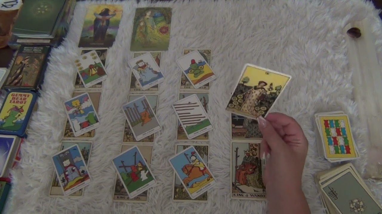 The Best Money and Love Cards! - Pisces Mid-August 2022 Tarot Reading