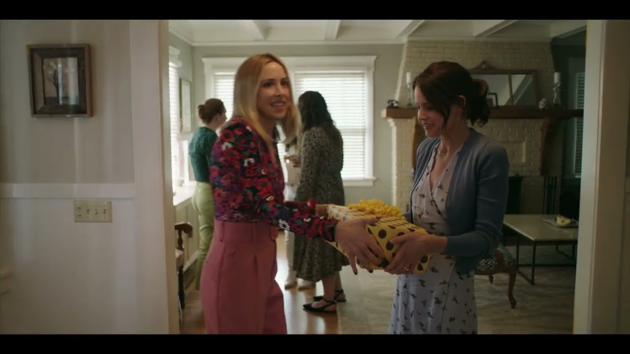 'Smile' - Gillian Zinser talks about her character in the movie