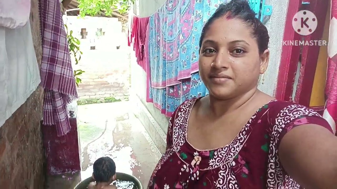 আজ দোকান খুলিনি তাই আজকে ছুটি  সেই একই টাইমে খাওয়া-দাওয়াটা সারলাম##😔😔
