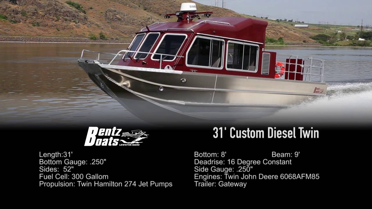 Bentz Boats - 31' Twin John Deere Diesel and Hamilton 274 Waterjets