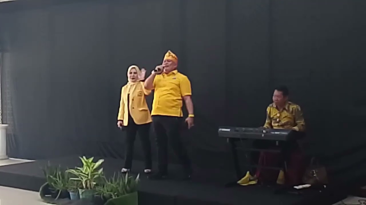 Terpilih Sebagai Ketua Golkar SE Kab Kolaka periode 2026-2031 .sempat menghibur  dengan nyanyi 