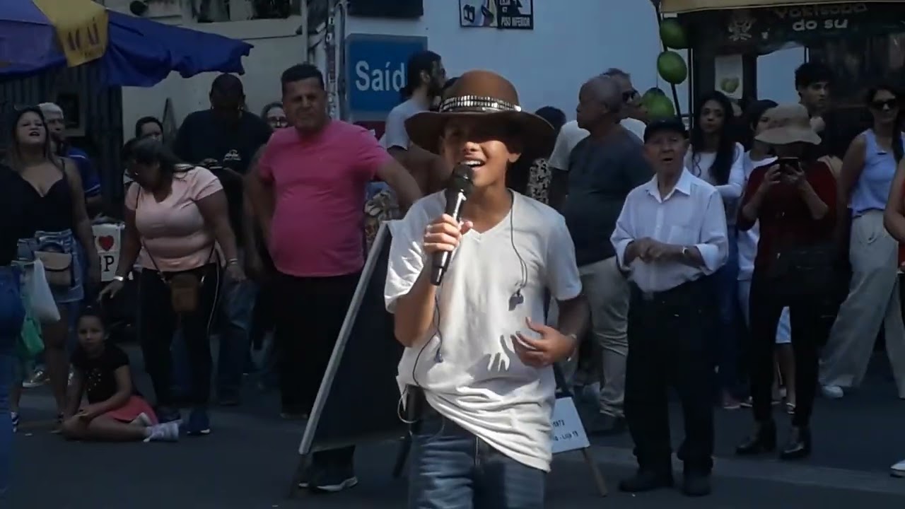 OLHA COMO FICA A PAULISTA QUANDO O PEQUENO🎤VINNE RAMOS CANTAR