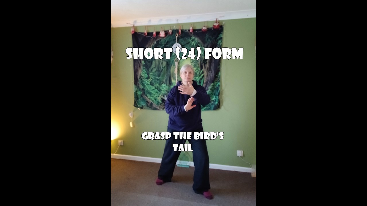 Short (24) forms grasp the bird's tail 