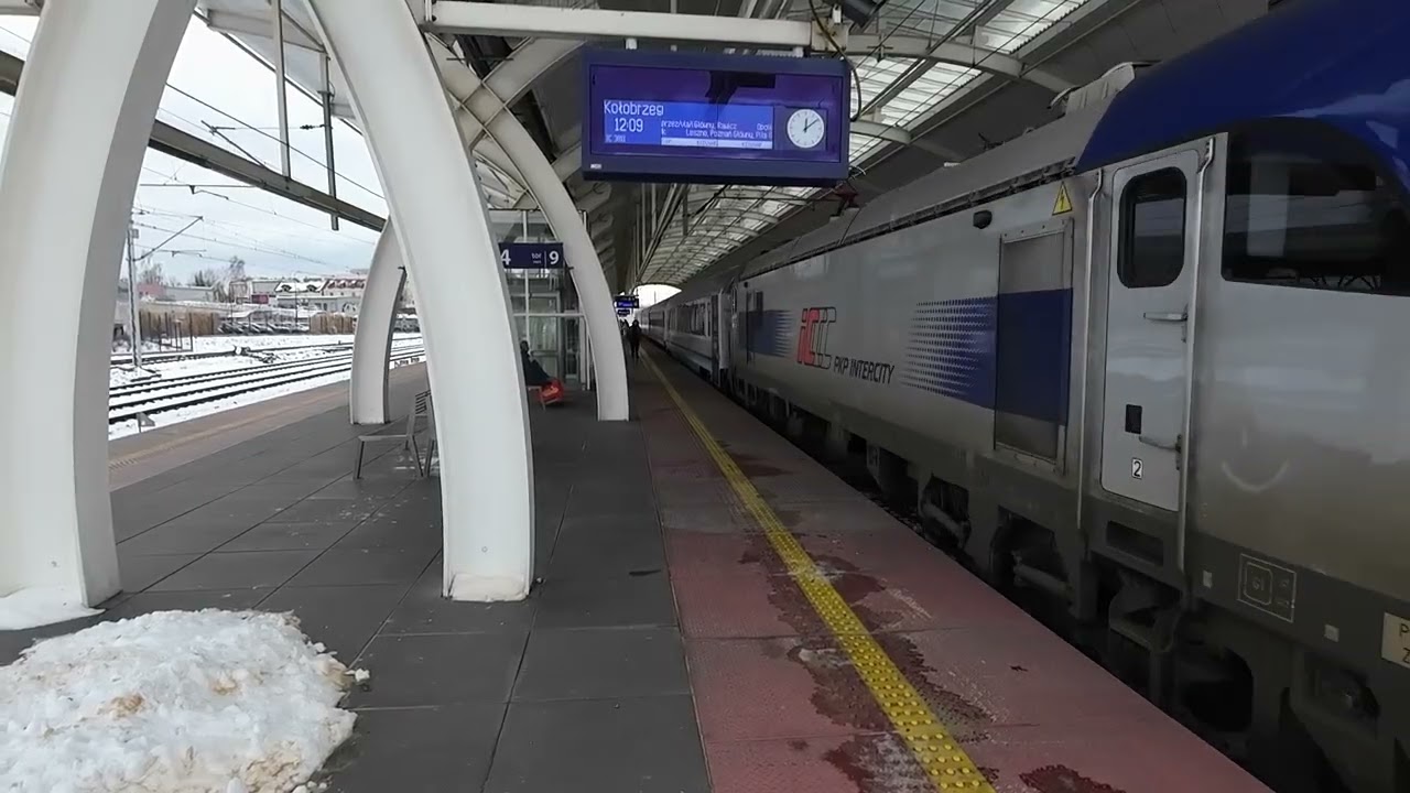 Pierwszy film w roku 2026. Kilka pociągów na stacji w Gliwicach plus bonus